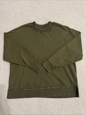 Natural Reflections Men's Olive Crewneck Sweatshirt